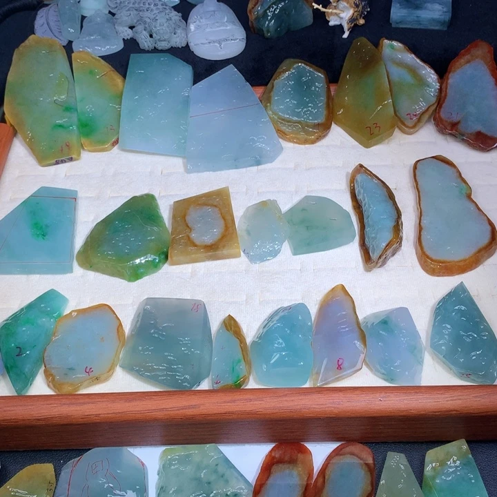 未镶嵌定制翡翠天**梦包工