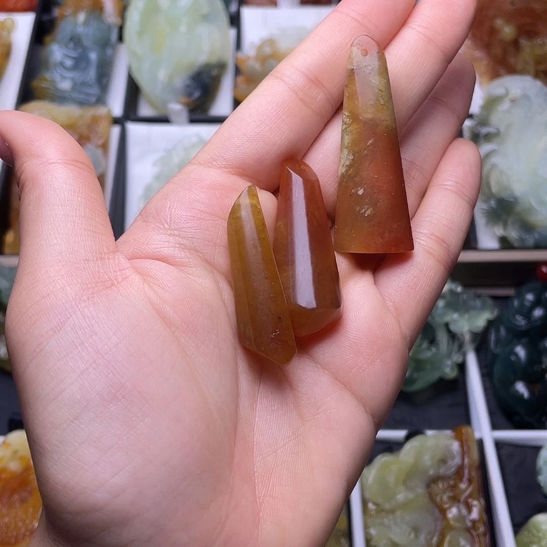 岫玉未镶嵌吊坠(不含链)