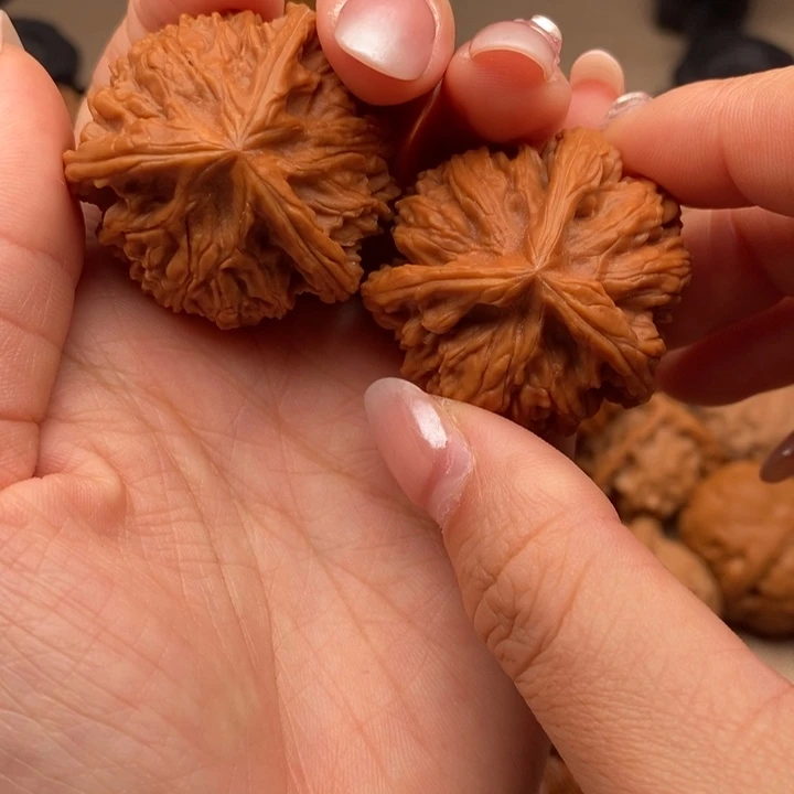 文玩核桃38文山奔奔……