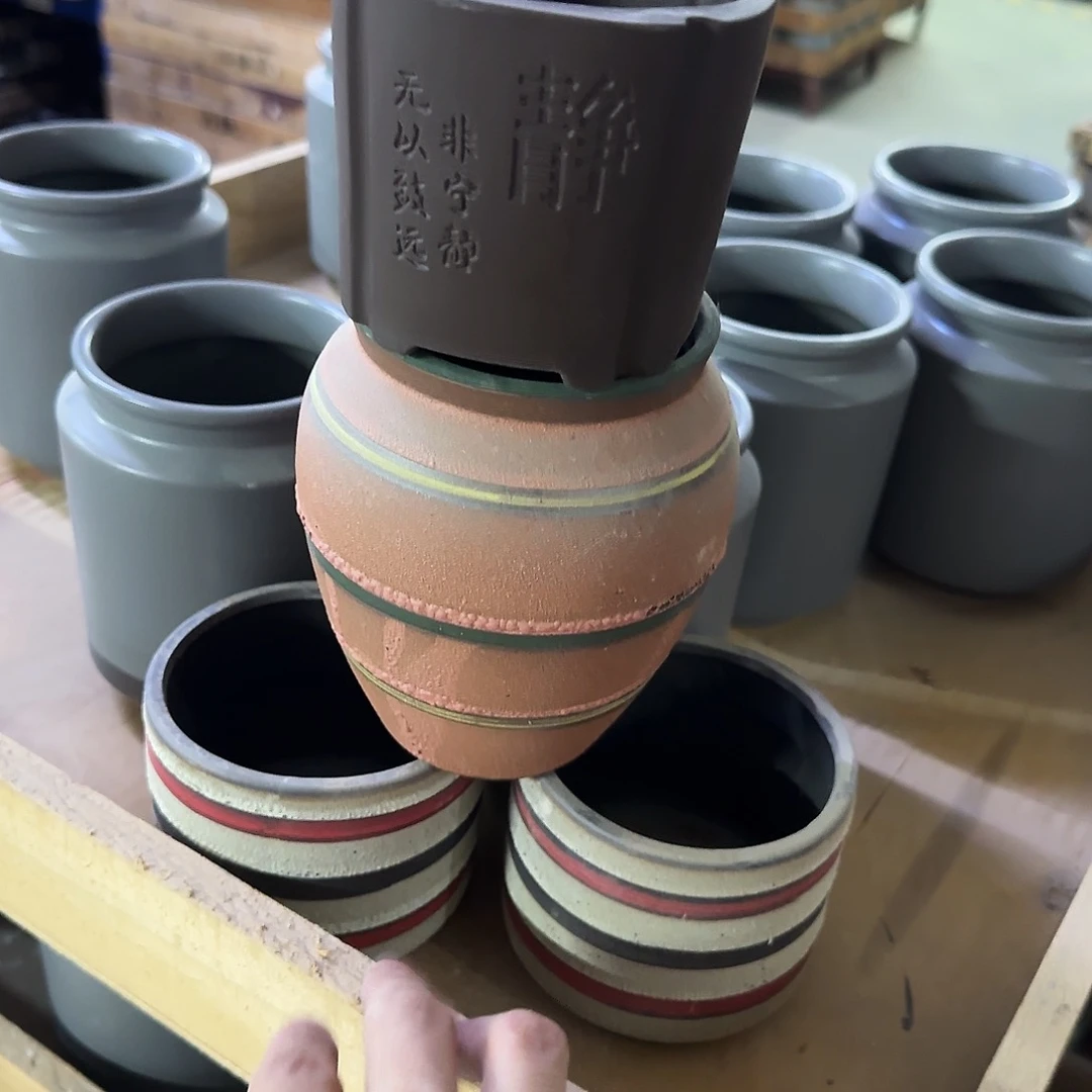 4个微瑕脱釉·····