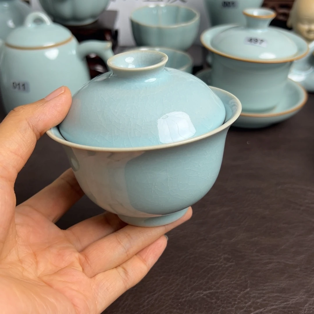 小***店天青色两才盖碗微瑕