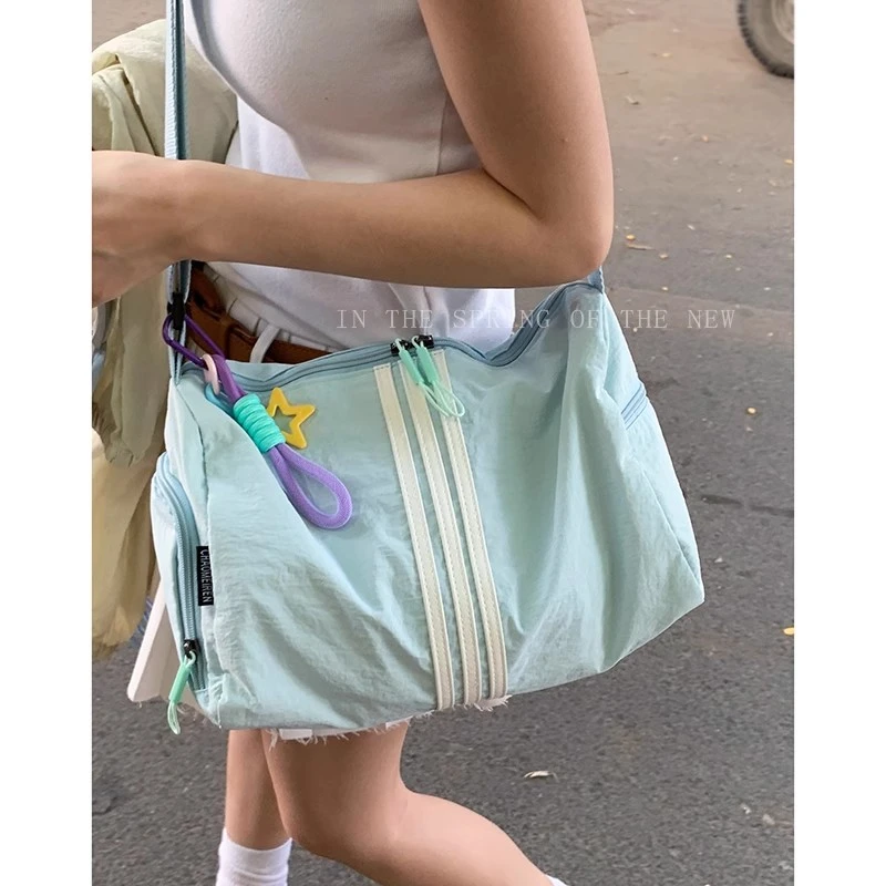 韩系帆布包包女款爆款2025新款大容量休闲斜挎包百搭通勤托特包