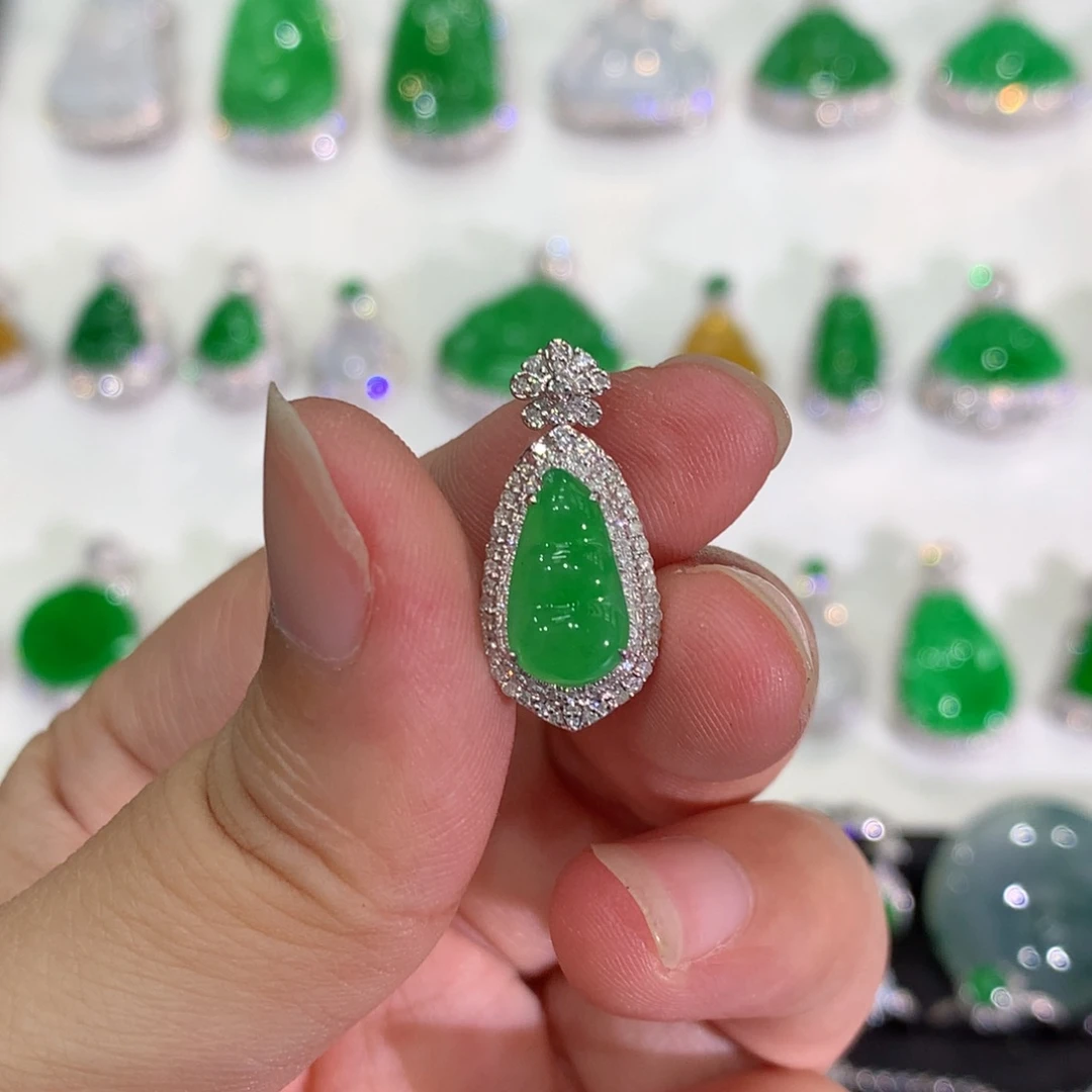 翡翠18K金镶嵌吊坠(不含链)吊坠