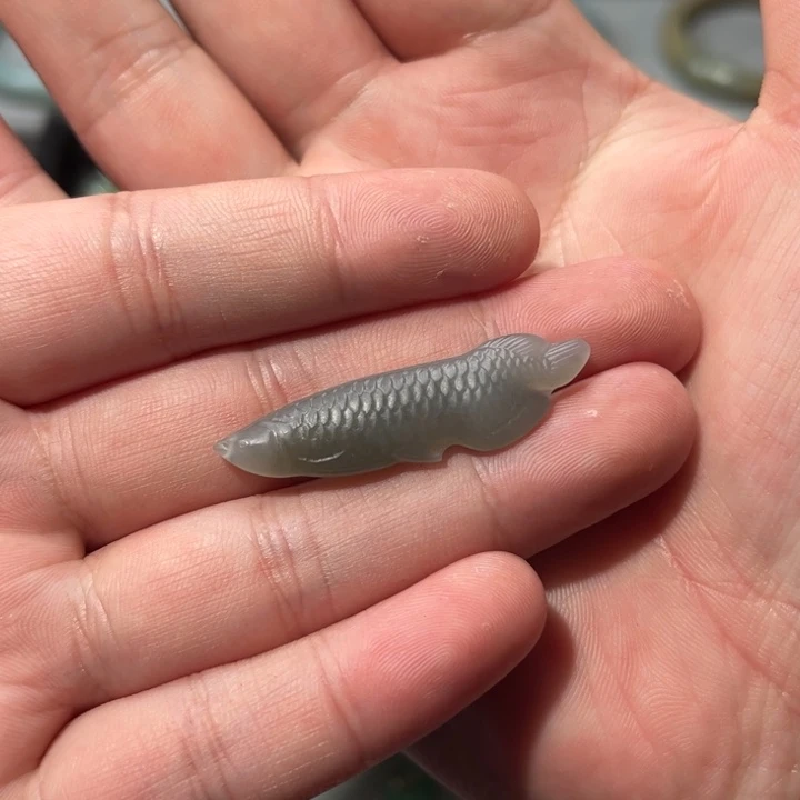 和田玉颈饰未镶嵌听*