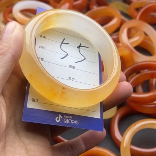 石英质玉未镶嵌手镯