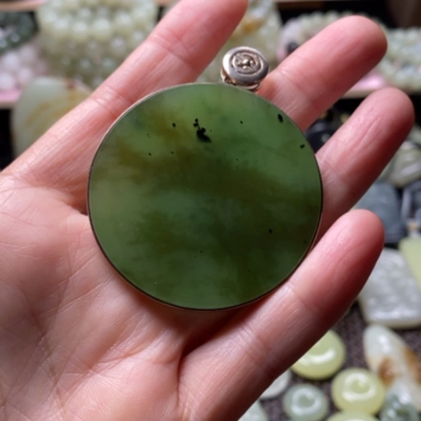 【闪购商品】颈饰未镶嵌和田玉（糖玉）