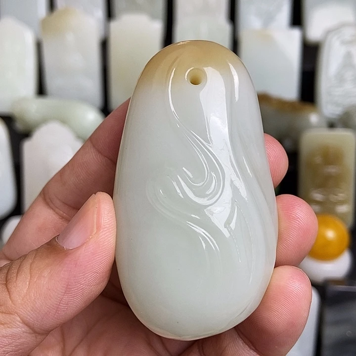 颈饰未镶嵌和田玉