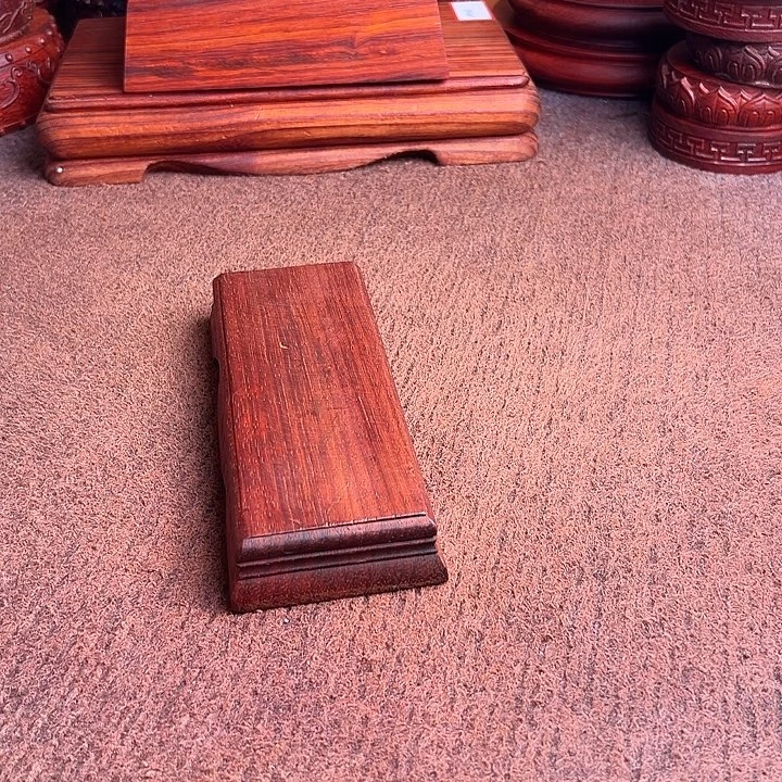 樊***非洲紫檀（红花梨）
