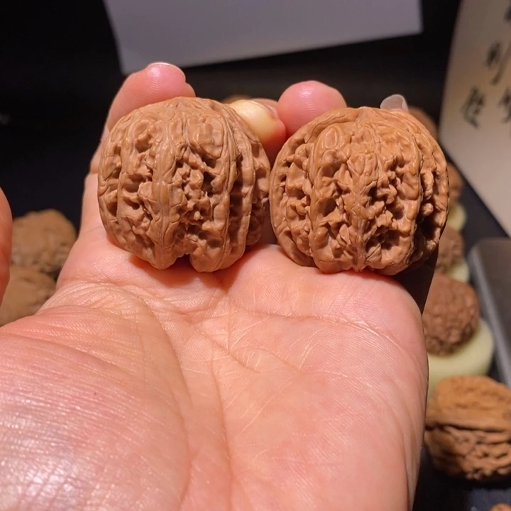 文玩核桃吊坠不知名38