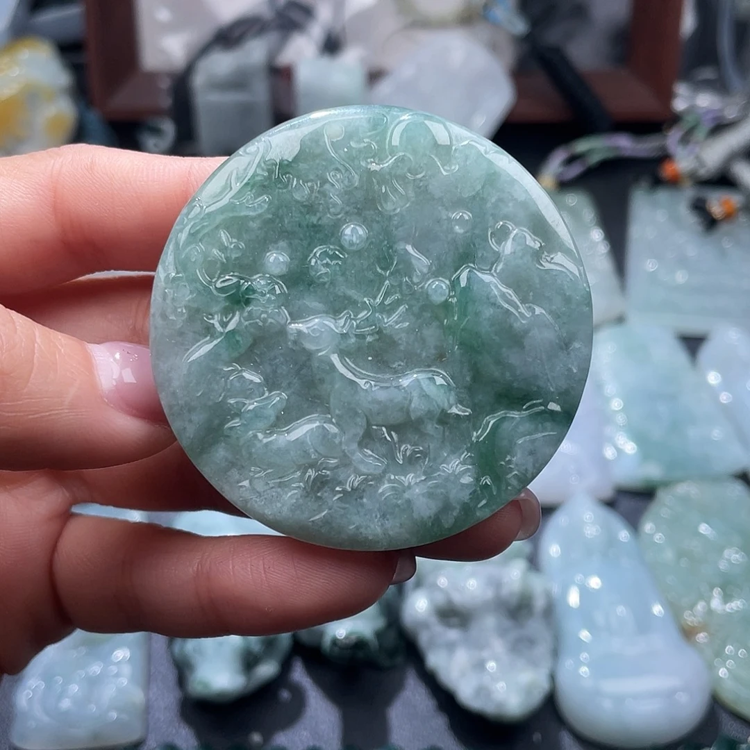 翡翠未镶嵌颈饰翡翠