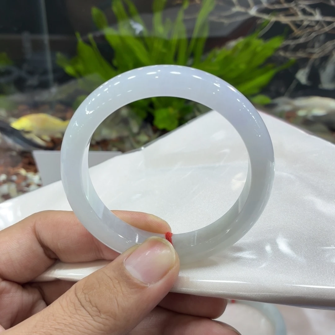 翡翠未镶嵌手镯手镯