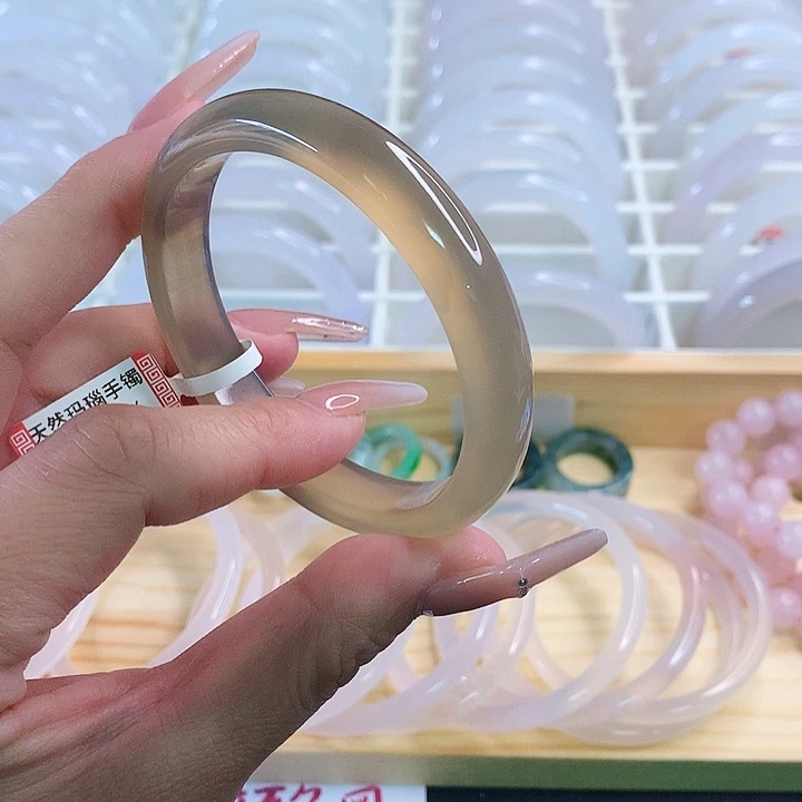 玛瑙/玉髓未镶嵌手镯