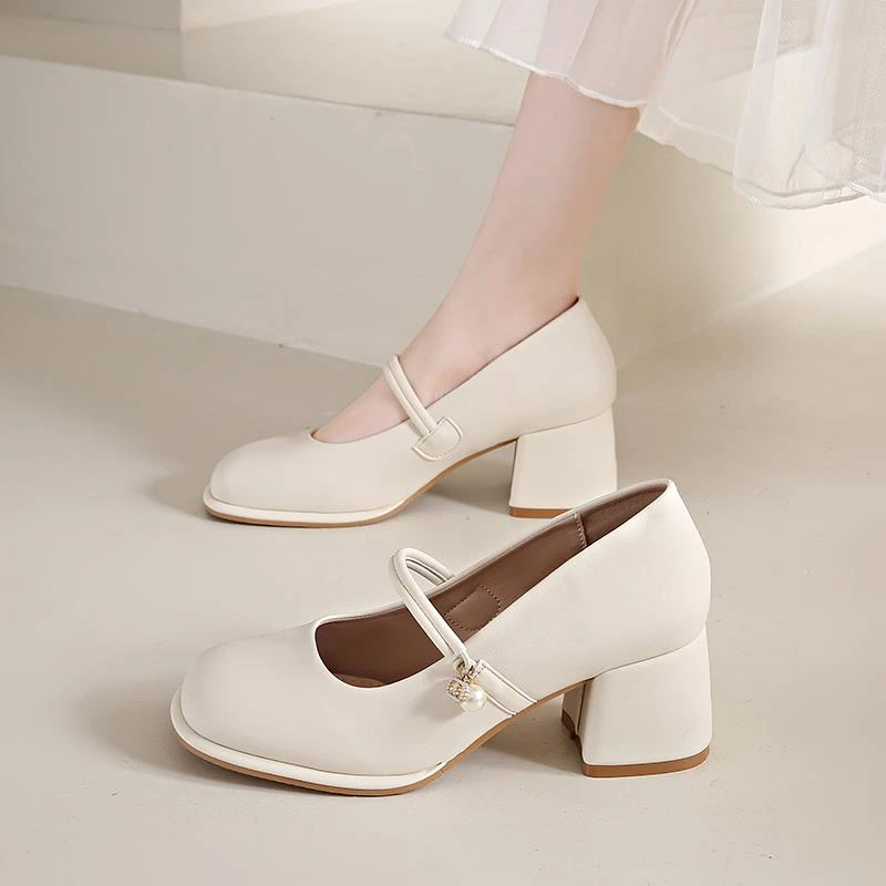 玛丽珍女鞋新款春秋时尚百搭法式中粗跟单鞋温柔配裙子高跟鞋可爱