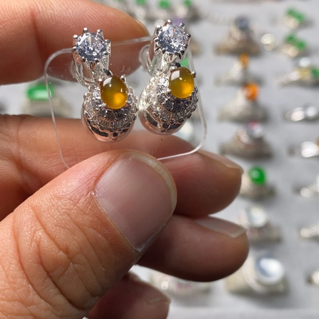 定制翡翠未镶嵌裸石耳钉