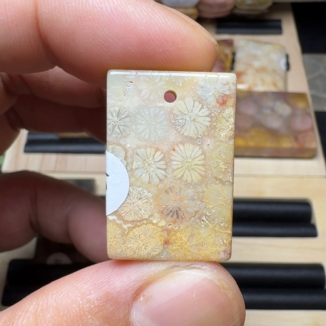 硅化玉纯天然色有机玉石保真色未镶嵌