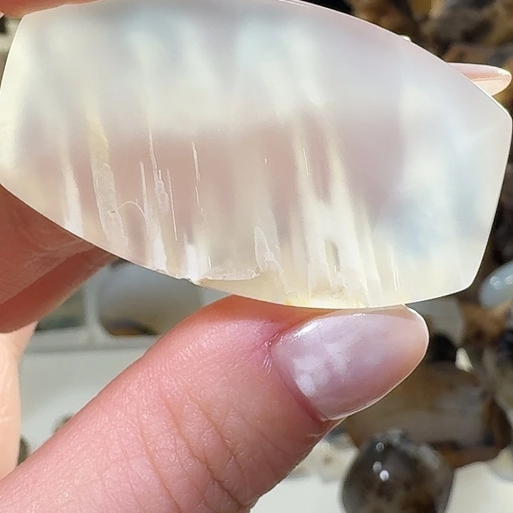 玛瑙/玉髓未镶嵌珠宝奇石