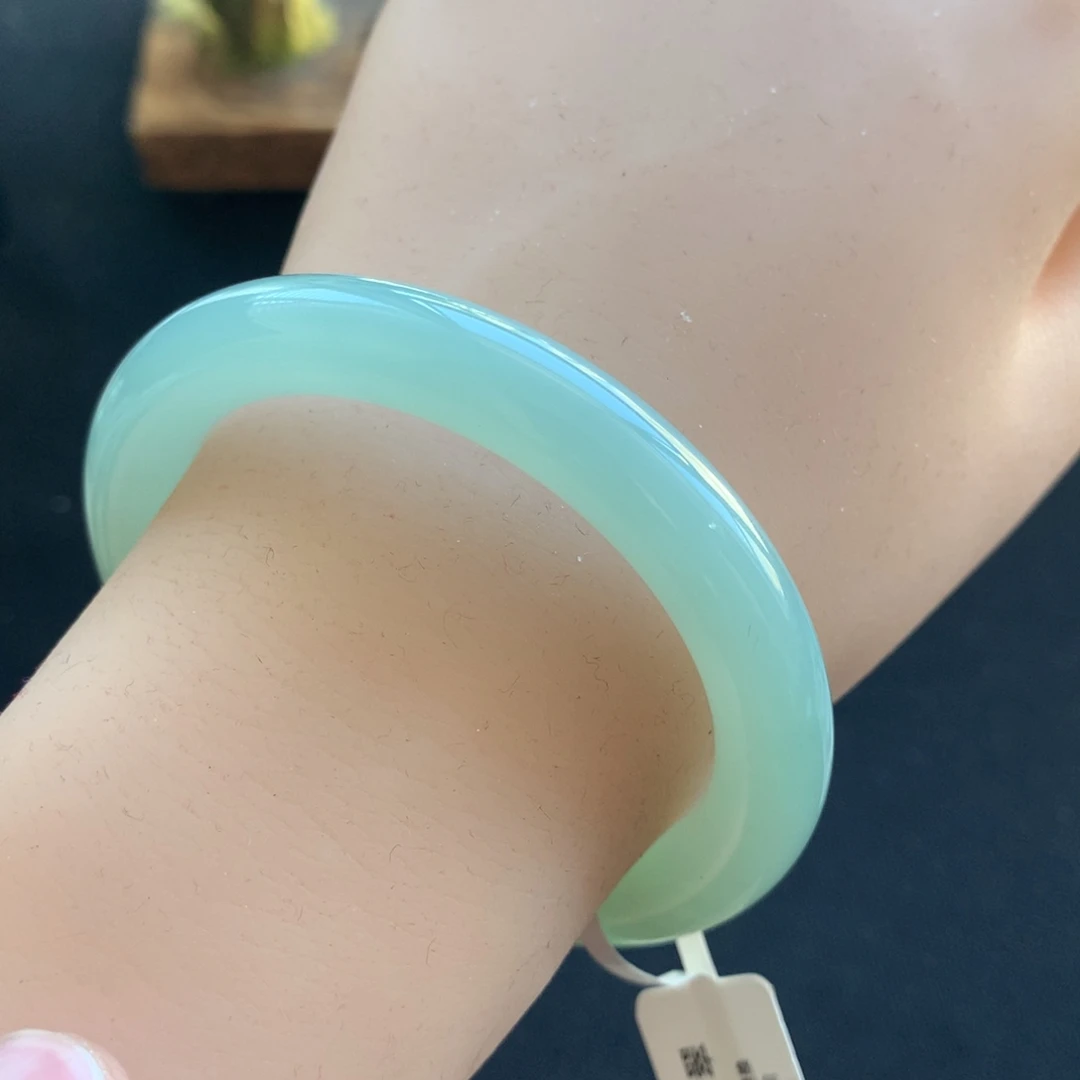 翡翠未镶嵌手镯29号51圆