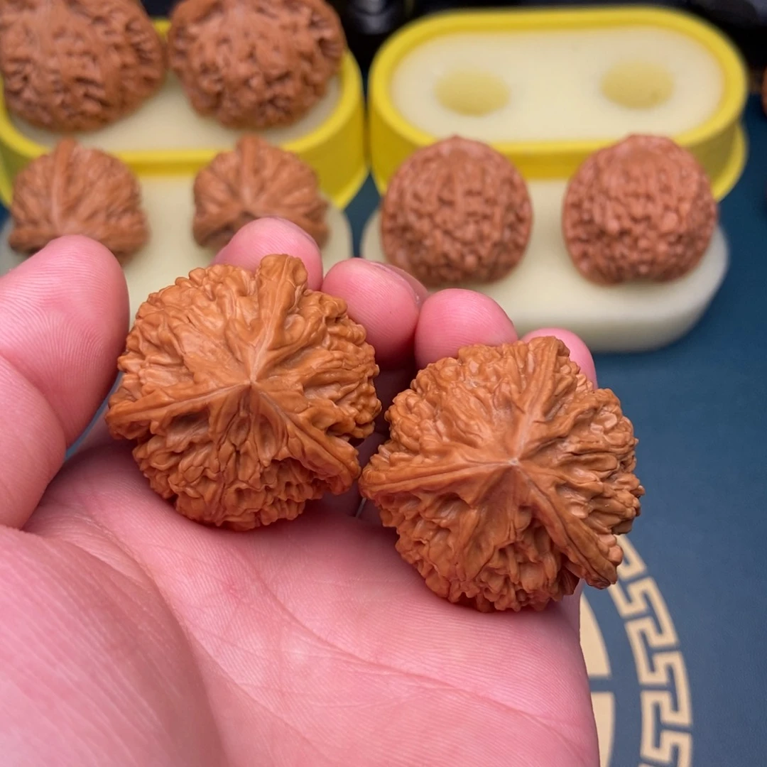 文玩核桃把件毕业文山球三棱37