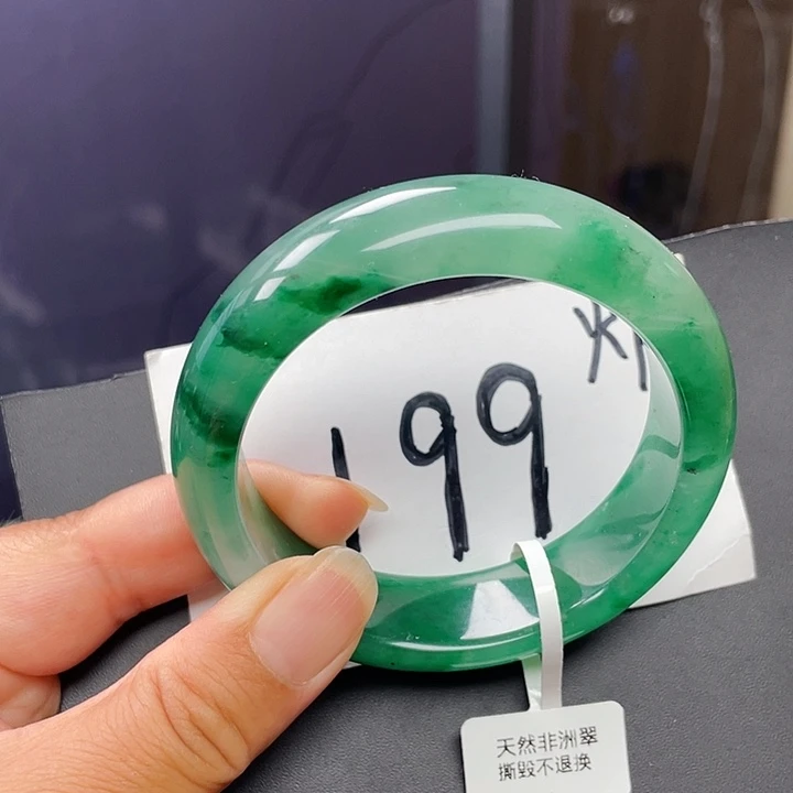 石英质玉手镯未镶嵌向**?瑶58