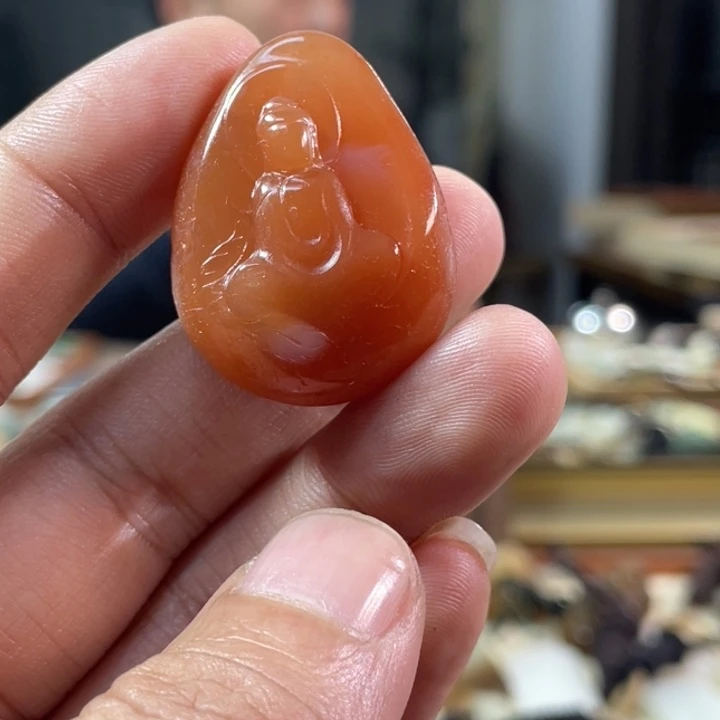颈饰未镶嵌南红玛瑙