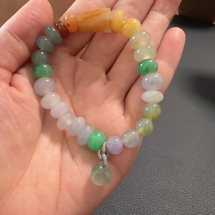 翡翠未镶嵌颈饰多宝