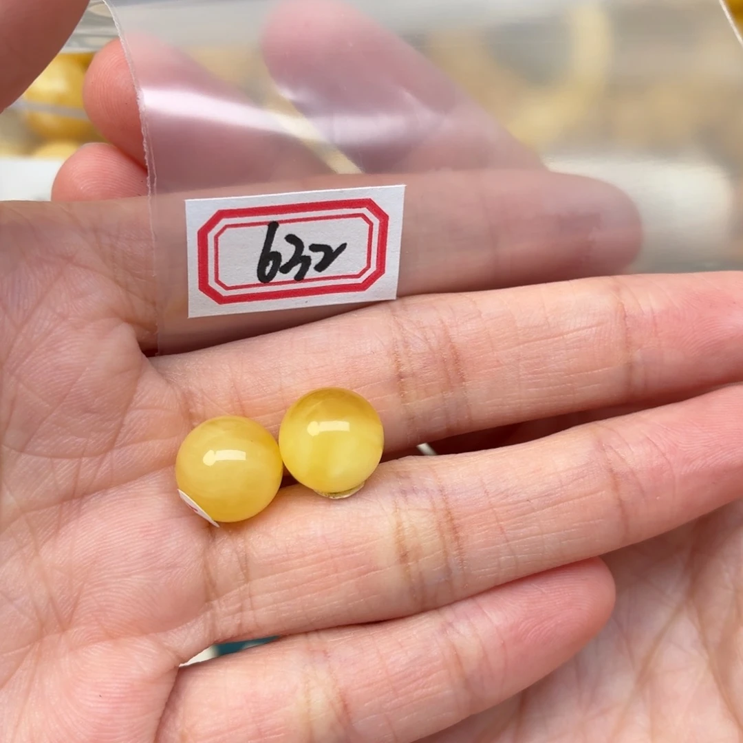 风***野蜜蜡未镶嵌裸石蜜蜡