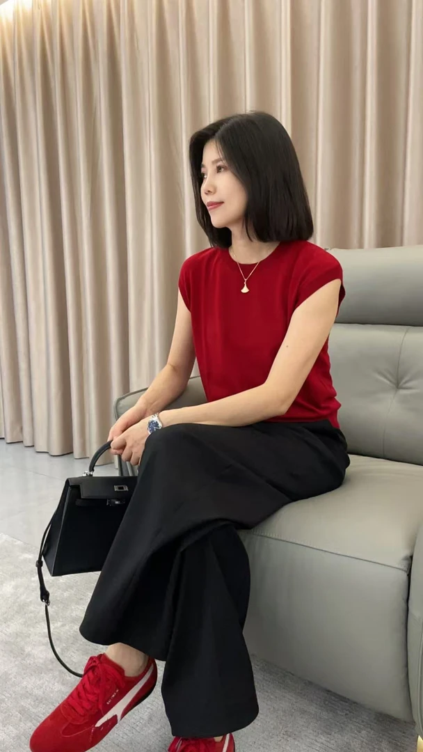 JY25秋时尚短袖女修身型极简风圆领毛针织衫