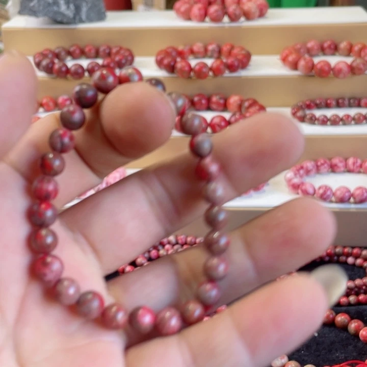 天然辰砂原石首饰