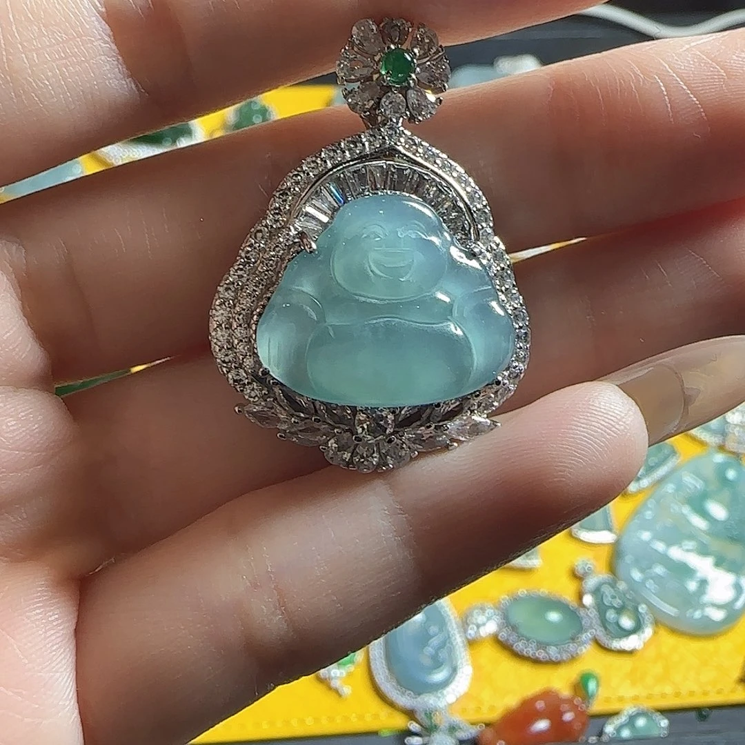 颈饰未镶嵌翡翠佛公