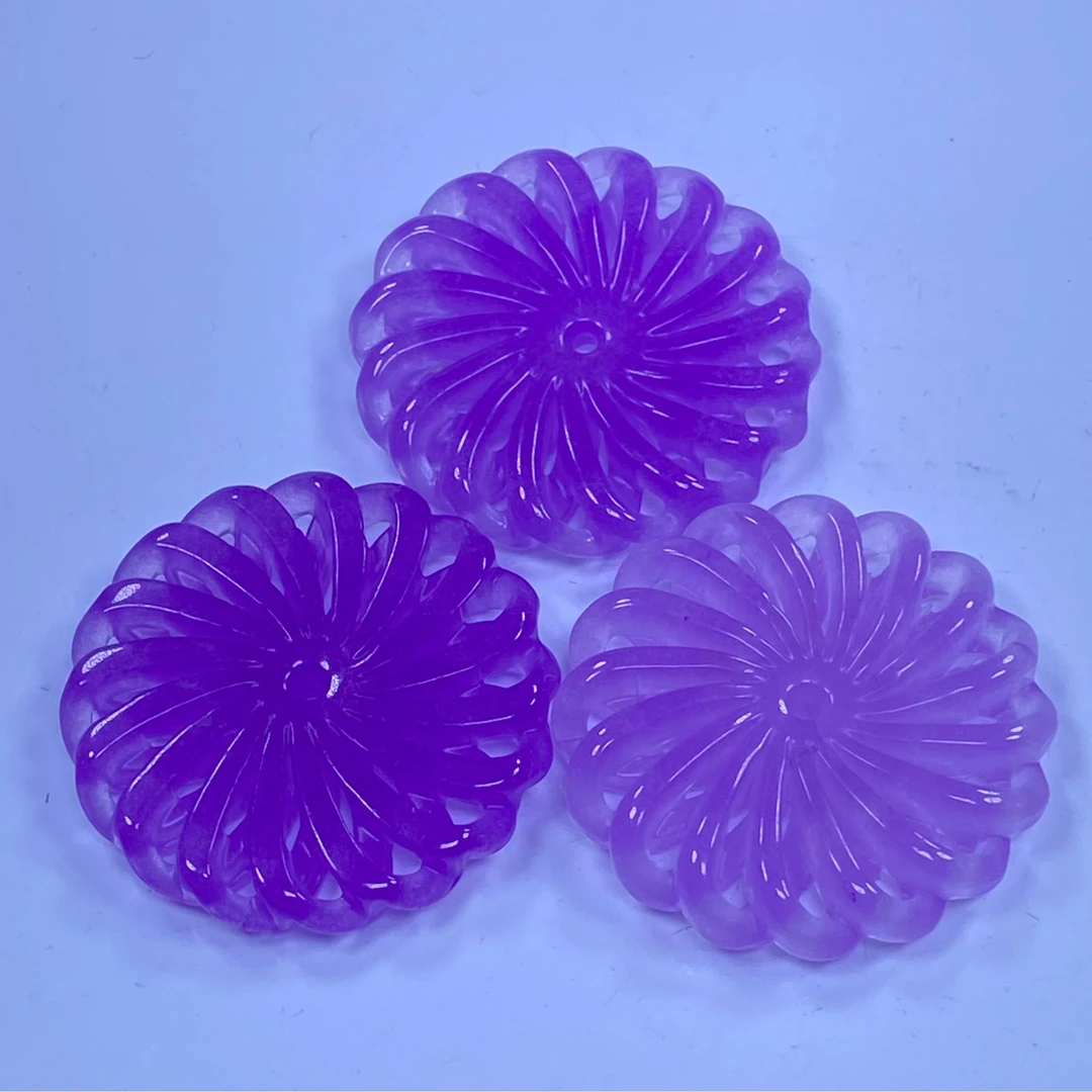 紫色花雕刻牌随机发一个L23