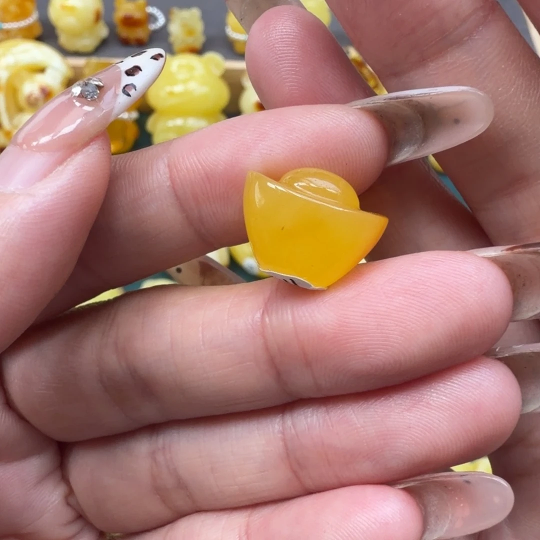 琥珀未镶嵌裸石蜜蜡