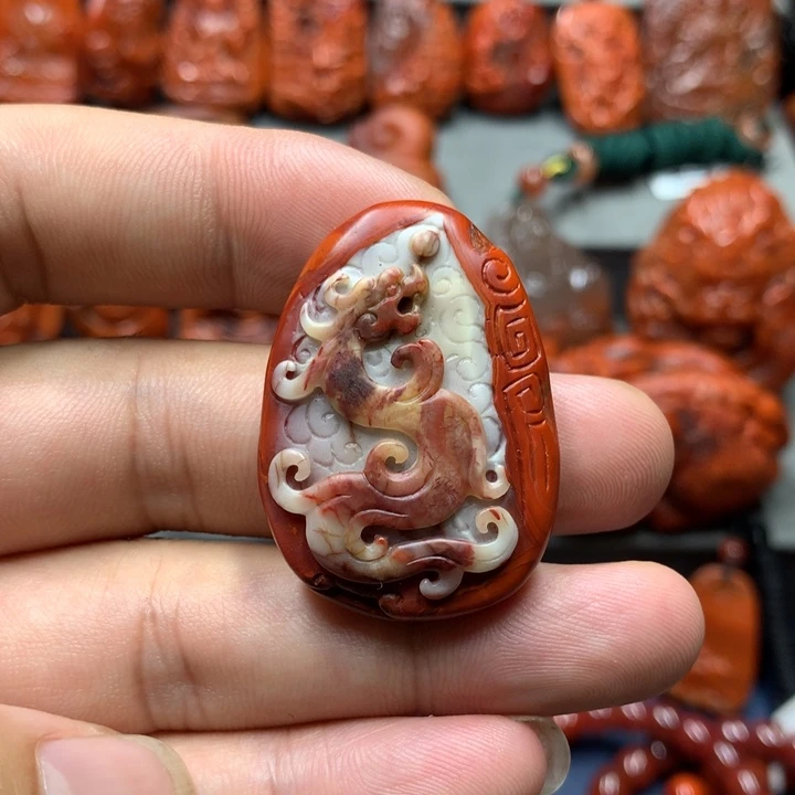 南红玛瑙未镶嵌吊坠(不含链)幸**?