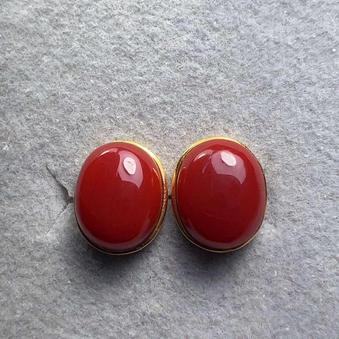 南红玛瑙18K金镶嵌耳钉