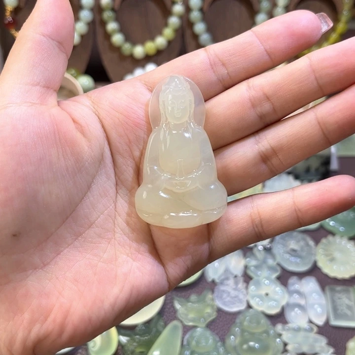 未镶嵌蛇纹石玉吊坠(赠链)素衣观音保平安