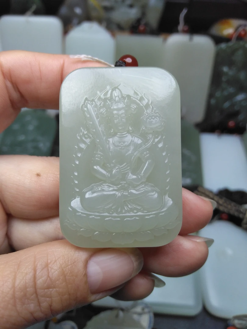 和田玉山料虚空藏菩萨