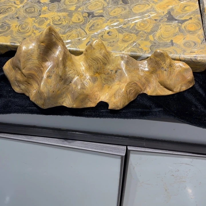 朗***园金钱山峰灵璧石金钱