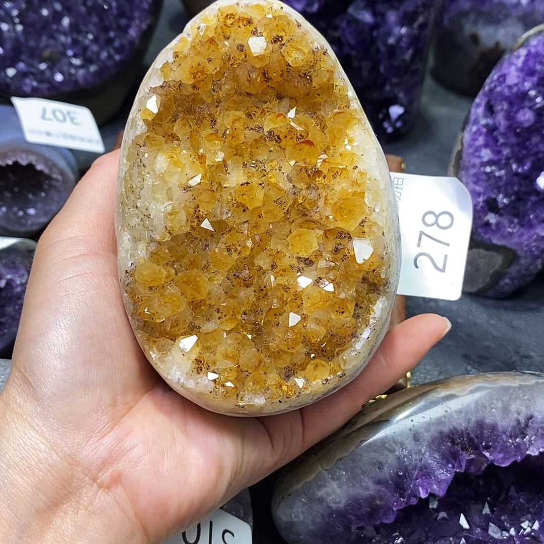 未镶嵌水晶大型摆件（非配饰）