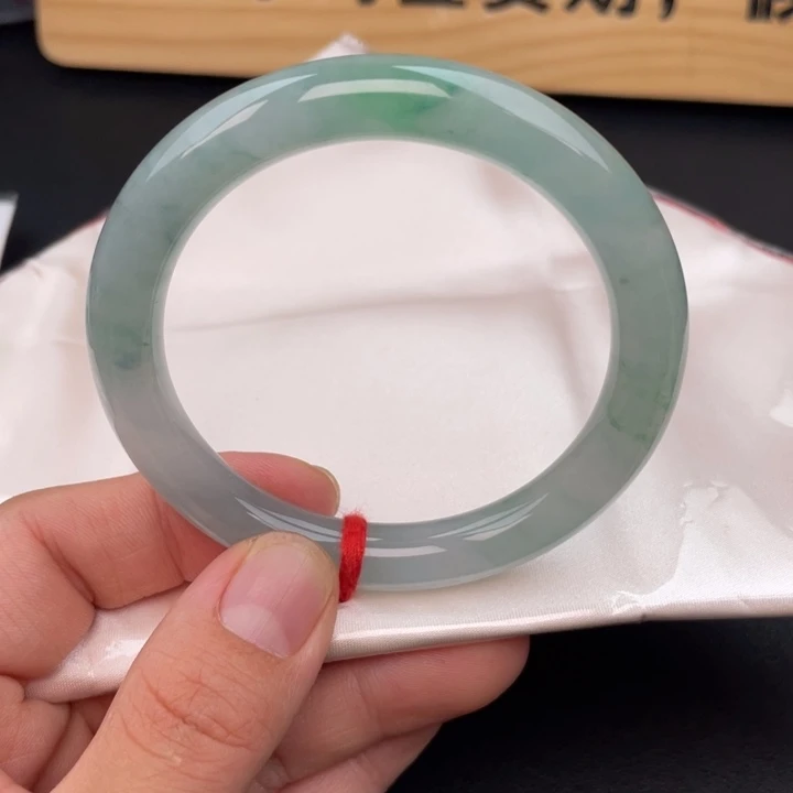 翡翠未镶嵌手镯31