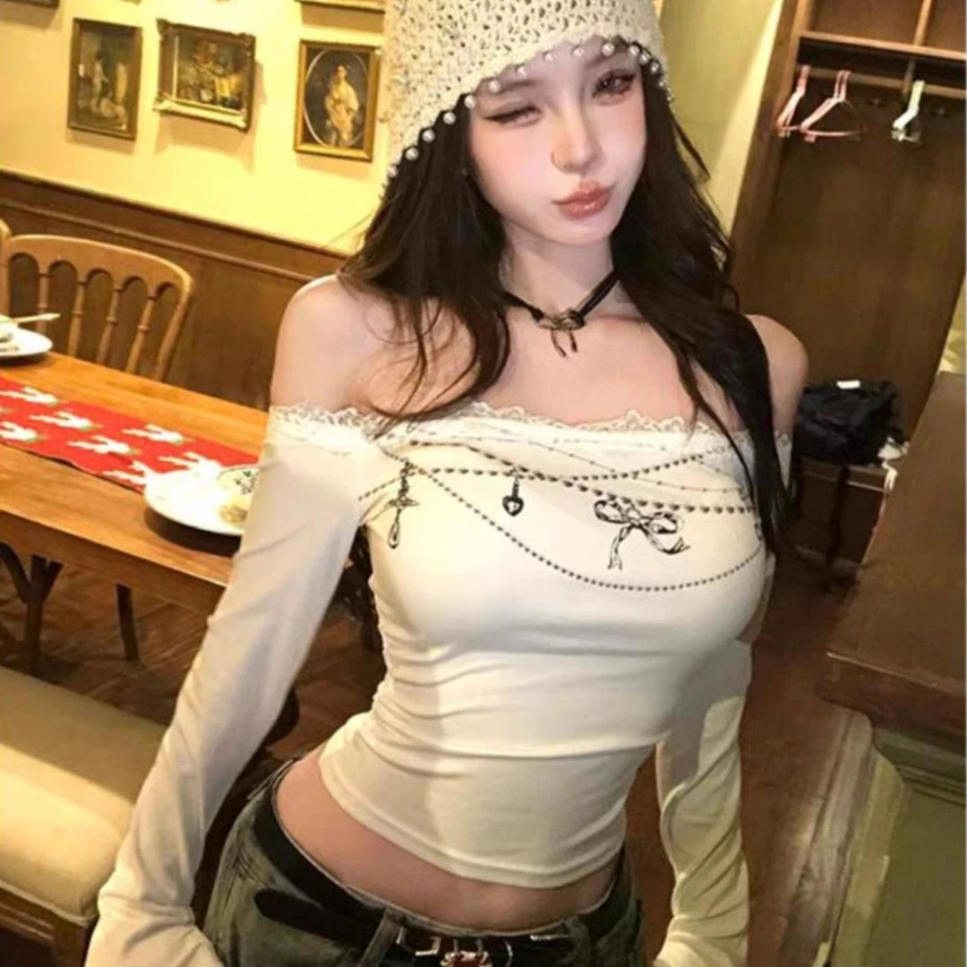 （發發）纯欲一字肩拼接蕾丝辣妹小上衣