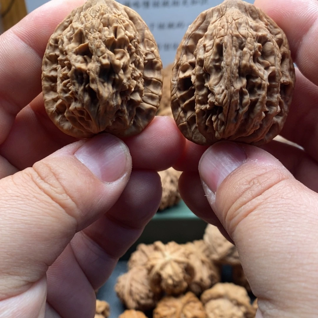 把件文玩核桃37堂上虎头