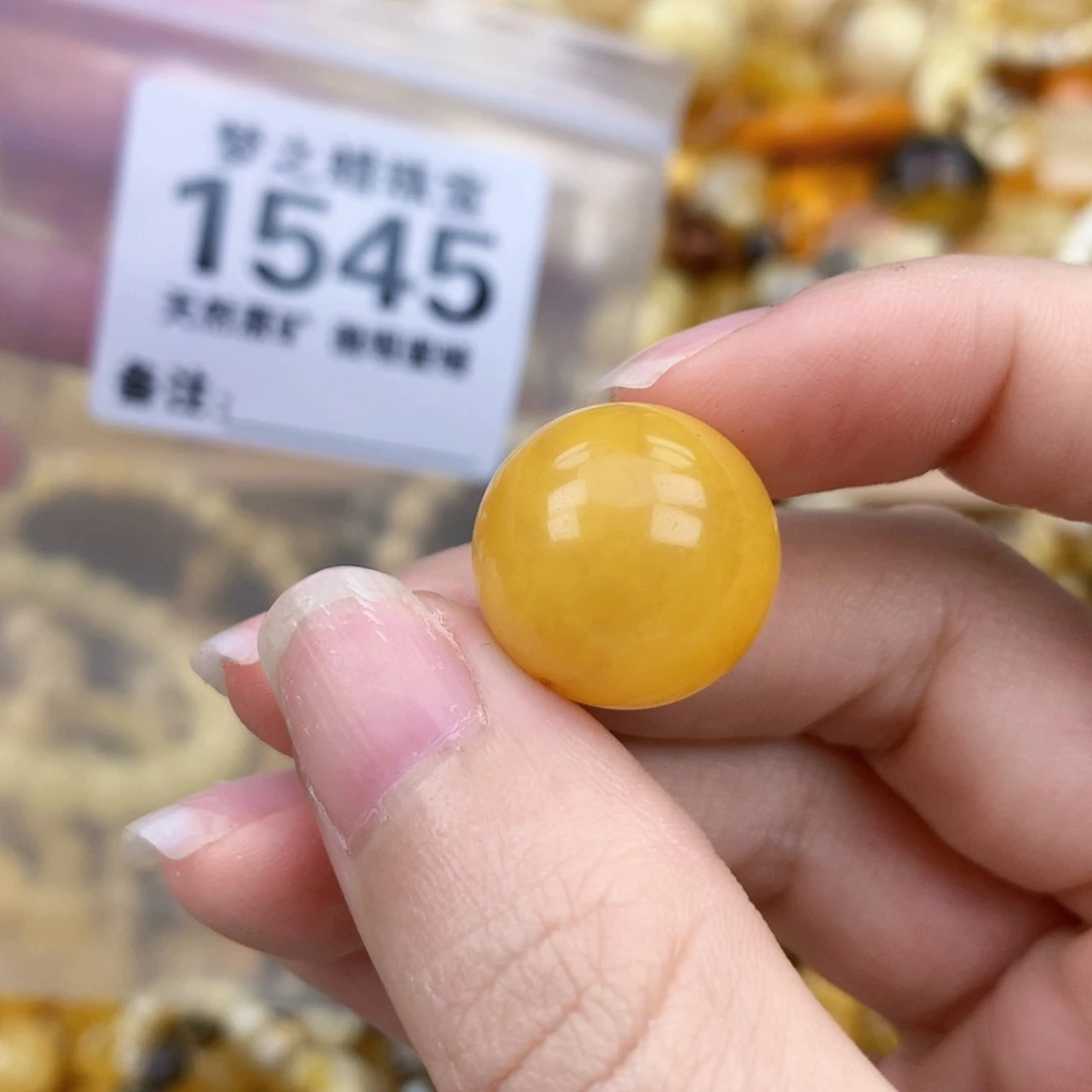 未镶嵌琥珀裸石17.6