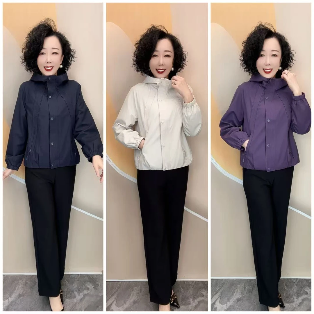 09新款妈妈装中老年女装秋季时尚洋气加里衬大码小风衣，衣长63