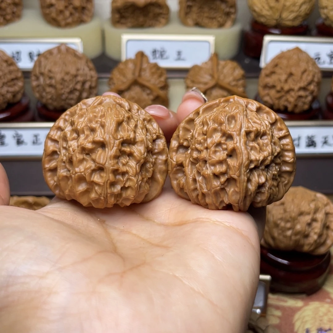 文玩核桃把件佳****具白狮子42左右