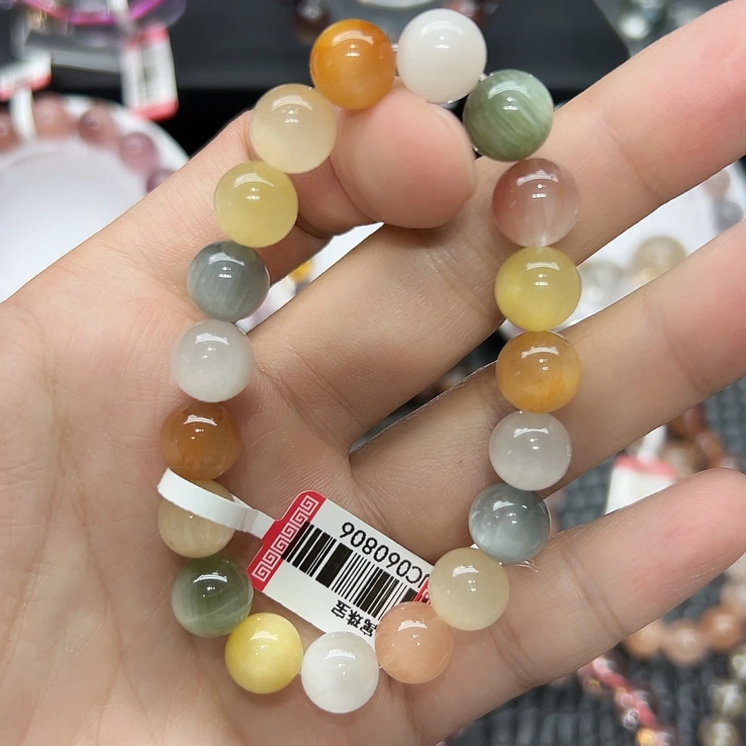 手链未镶嵌水晶好看