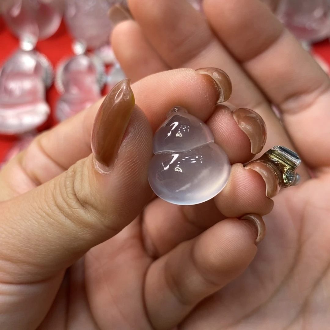 石英质玉未镶嵌吊坠