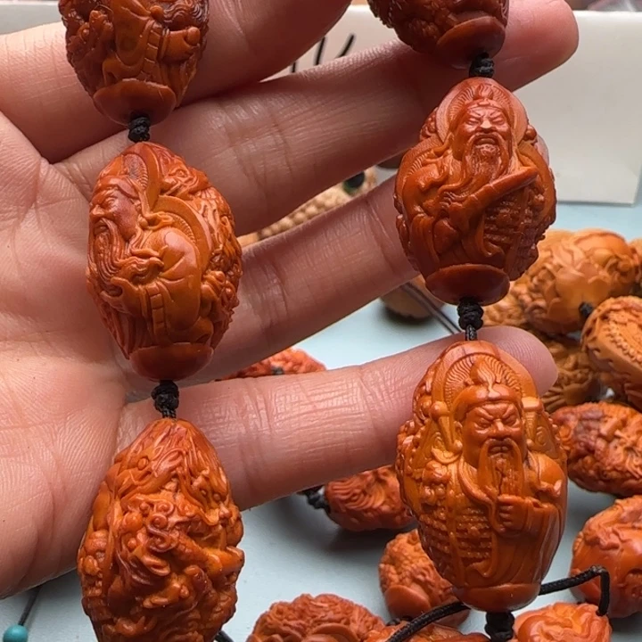 橄榄核手串雕刻工艺