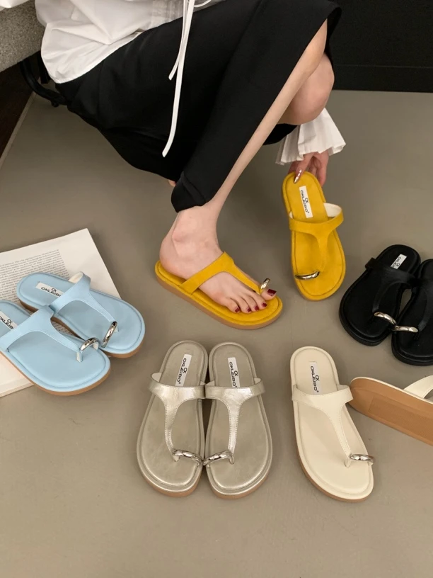 L F779 2025年夏季新款套趾夹趾人字设计感气质ins金属小众凉拖
