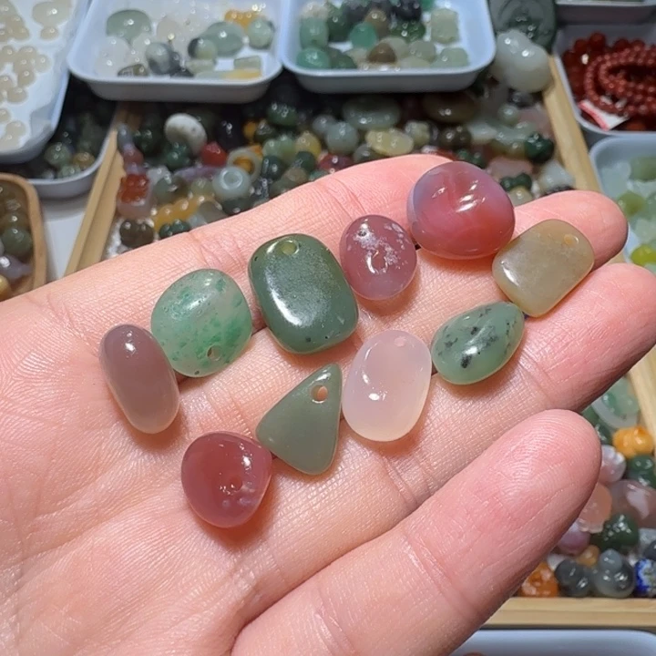 和田玉未镶嵌珠宝半成品