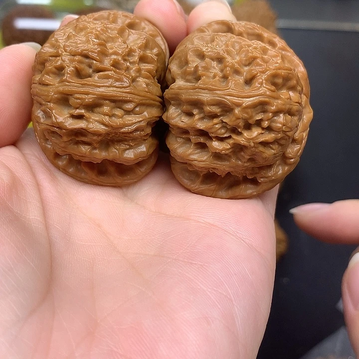 吊坠文玩核桃大*42➕白狮子