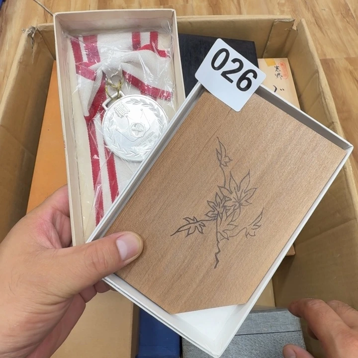 瓷片工艺品摆件瓷器摆件正能量